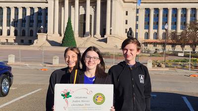 Photos: BA students honor fallen Oklahoma servicemembers with a Christmas tree at the state capitol