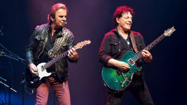 Journey's Jonathan Cain and Neal Schon hand reins to Def Leppard's manager amid dispute
